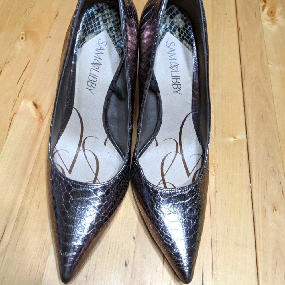 Sam & Libby 4 in heels in bronze size 8.5